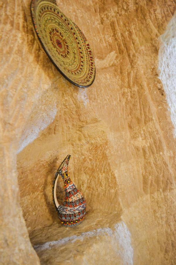 Bed and Breakfast Emily Cave House Göreme Exterior foto
