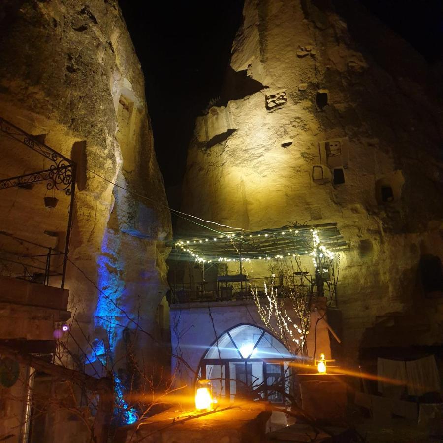 Bed and Breakfast Emily Cave House Göreme Exterior foto